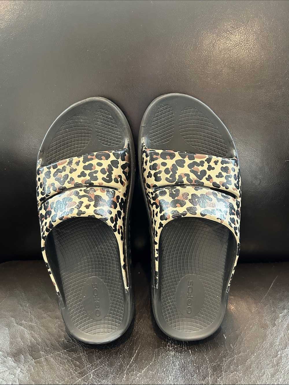 OOFOS Leopard-Print Slide Sandals - Black & Tan
